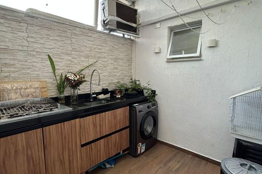 Área de serviço de apartamento para alugar com 2 quartos, 54m² em Jardim do Estádio, Santo André