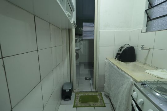 Cozinha de apartamento para alugar com 1 quarto, 27m² em Sé, São Paulo