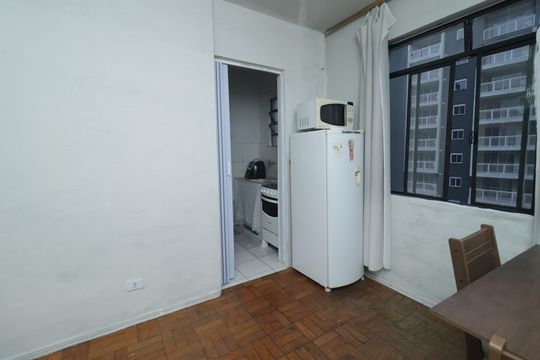 Sala/Quarto de apartamento para alugar com 1 quarto, 27m² em Sé, São Paulo