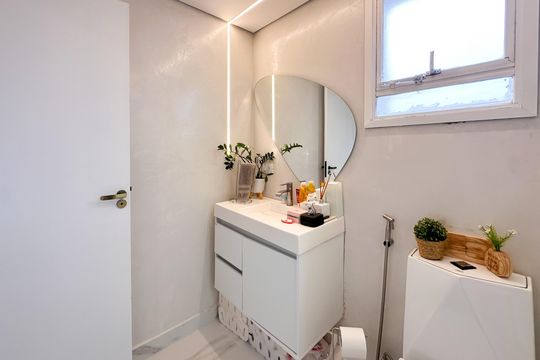 Banheiro da Suíte 2 de apartamento à venda com 3 quartos, 107m² em Jardim do Mar, São Bernardo do Campo