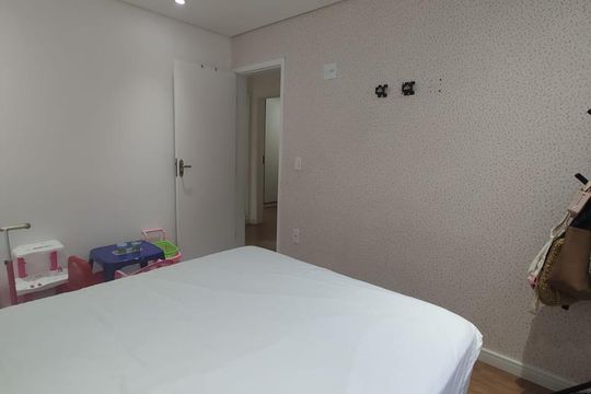 Quarto de apartamento à venda com 3 quartos, 78m² em Vila Marina, Santo André