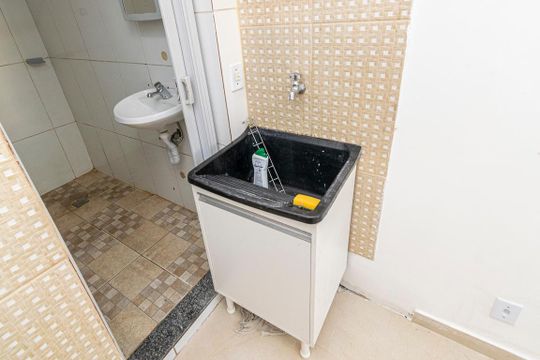 Área de serviço de apartamento para alugar com 1 quarto, 38m² em Ramos, Rio de Janeiro