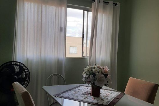 Apartamento à venda com 2 quartos, 54m² em Parque Pinheiros, Taboão da Serra