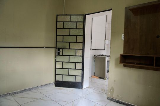 Quarto de kitnet/studio para alugar com 1 quarto, 28m² em Parque Pedro Ii, Belo Horizonte