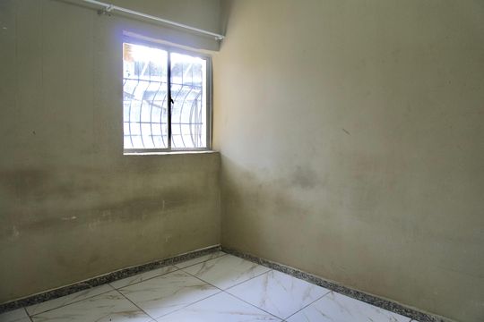 Quarto de kitnet/studio para alugar com 1 quarto, 28m² em Parque Pedro Ii, Belo Horizonte