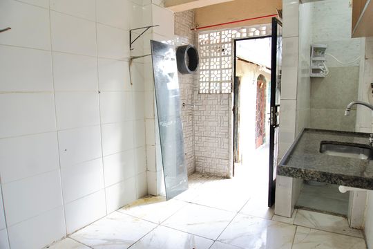 Sala-Cozinha de kitnet/studio para alugar com 1 quarto, 28m² em Parque Pedro Ii, Belo Horizonte