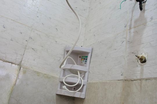 Banheiro de kitnet/studio para alugar com 1 quarto, 28m² em Parque Pedro Ii, Belo Horizonte