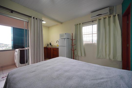 Sala/Cozinha/Quarto de kitnet/studio para alugar com 1 quarto, 30m² em Saco Grande, Florianópolis