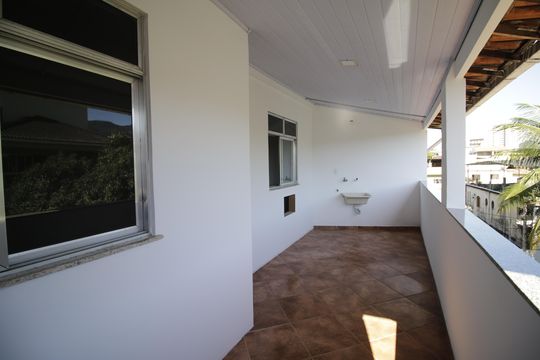 Varanda de casa de condomínio para alugar com 2 quartos, 160m² em Recreio dos Bandeirantes, Rio de Janeiro