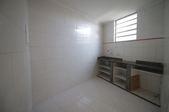 Cozinha de casa de condomínio para alugar com 2 quartos, 160m² em Recreio dos Bandeirantes, Rio de Janeiro