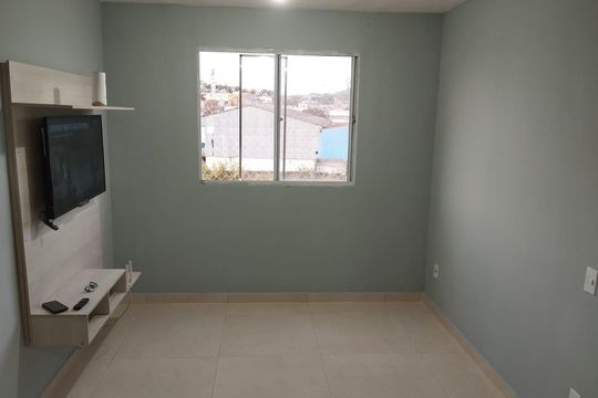 Apartamento para alugar com 2 quartos, 38m² em Jardim das Oliveiras, Itaquaquecetuba