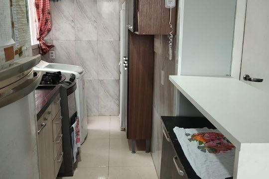 Cozinha de apartamento para alugar com 2 quartos, 38m² em Jardim das Oliveiras, Itaquaquecetuba