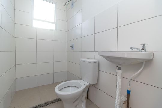 Banheiro Social de apartamento para alugar com 2 quartos, 42m² em Centro, Ribeirão das Neves
