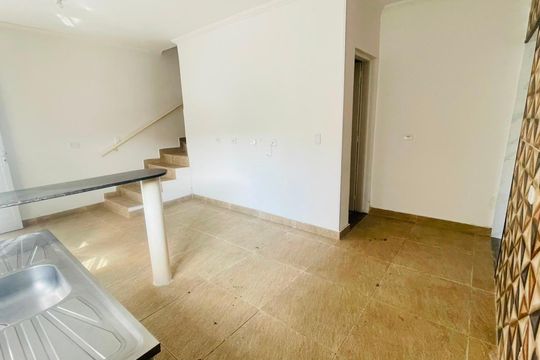 Cozinha de casa para alugar com 2 quartos, 60m² em Outeiro de Passárgada, Cotia