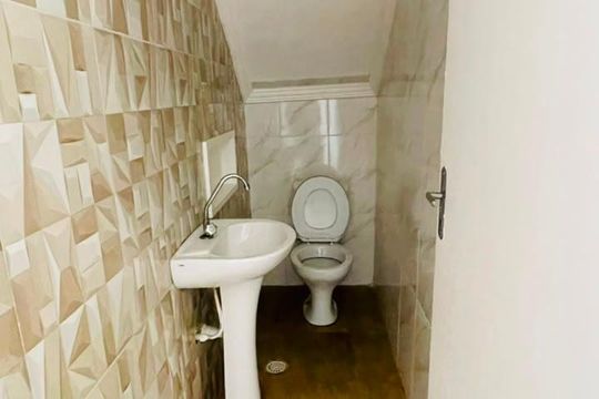 Banheiro de casa para alugar com 2 quartos, 60m² em Outeiro de Passárgada, Cotia