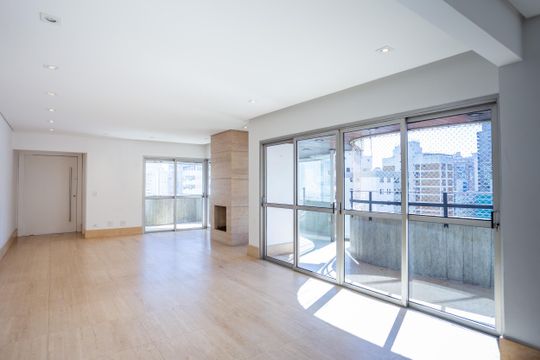 Apartamento à venda com 3 quartos, 167m² em Indianópolis, São Paulo