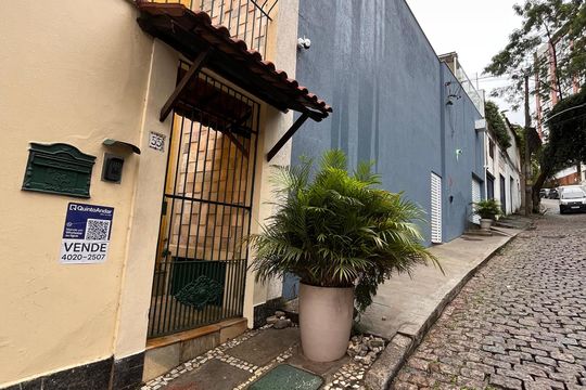 Placa de apartamento à venda com 2 quartos, 75m² em Jardim Botânico, Rio de Janeiro