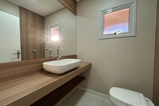 Lavabo de casa para alugar com 7 quartos, 500m² em Itaguaçu, Florianópolis