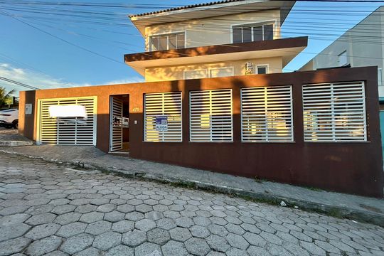 Fachada de casa para alugar com 7 quartos, 500m² em Itaguaçu, Florianópolis