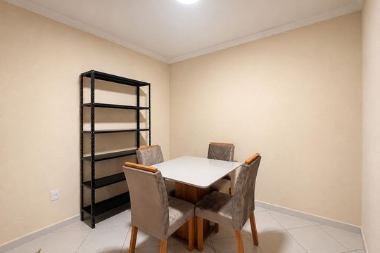 Sala de apartamento para alugar com 2 quartos, 72m² em Jardim Sandra, Sorocaba