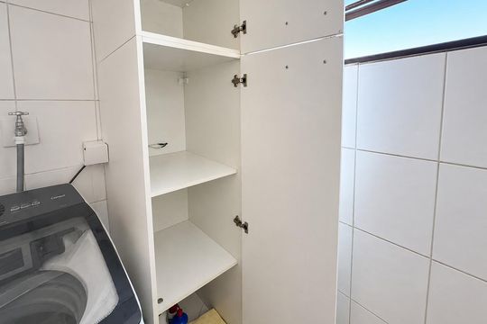 Área de serviço de apartamento para alugar com 2 quartos, 72m² em Jardim Sandra, Sorocaba