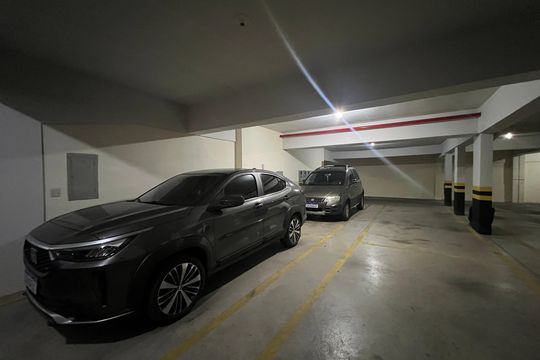 Garagem de apartamento à venda com 2 quartos, 66m² em Serrano, Belo Horizonte