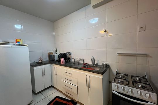 Cozinha de apartamento à venda com 2 quartos, 66m² em Serrano, Belo Horizonte