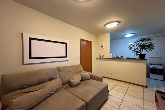 Sala de apartamento à venda com 2 quartos, 66m² em Serrano, Belo Horizonte