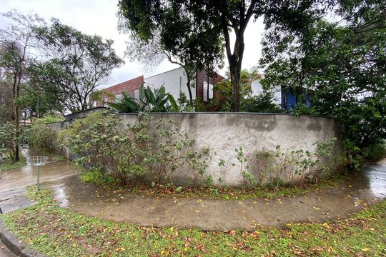 Fachada de casa à venda com 4 quartos, 520m² em Instituto de Previdência, São Paulo