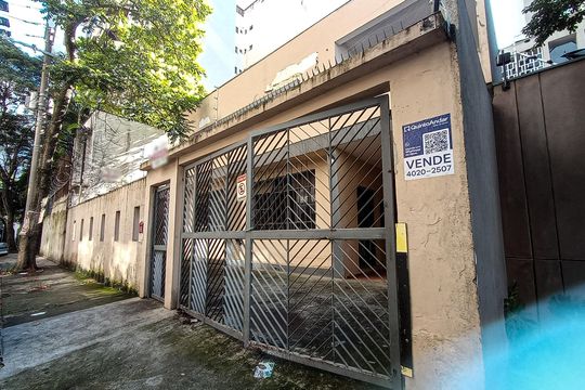 Fachada de casa à venda com 3 quartos, 190m² em Jardim das Acacias, São Paulo