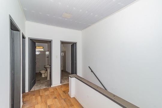 Hall Escada de casa à venda com 3 quartos, 190m² em Jardim das Acacias, São Paulo