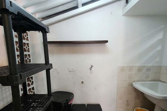 Área de serviço de casa para alugar com 2 quartos, 160m² em Saboó, Santos