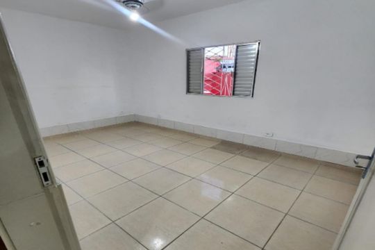 Quarto de casa para alugar com 2 quartos, 160m² em Saboó, Santos