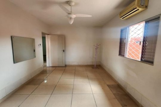 Quarto de casa para alugar com 2 quartos, 160m² em Saboó, Santos