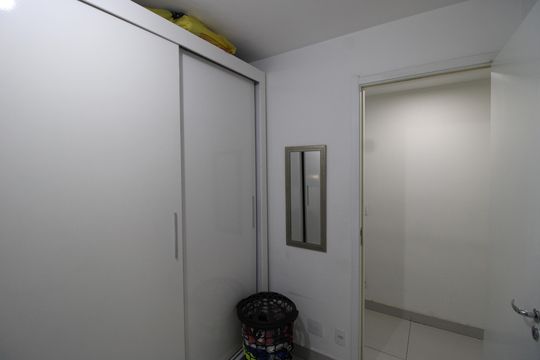 Quarto 1 de apartamento para alugar com 2 quartos, 40m² em Vila Brasil, São Paulo