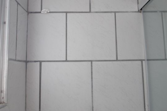 Banheiro da Suíte de apartamento para alugar com 3 quartos, 85m² em Jardim Simus, Sorocaba