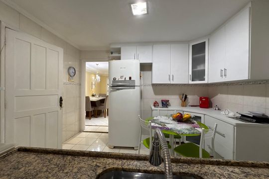 Cozinha e Área de Serviço - Banheiro de casa de condomínio à venda com 3 quartos, 180m² em Vargem Pequena, Rio de Janeiro