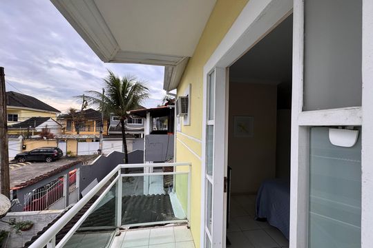 Suíte 1 - Varanda de casa de condomínio à venda com 3 quartos, 180m² em Vargem Pequena, Rio de Janeiro