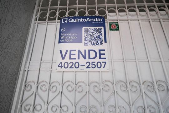 Fachada de casa à venda com 2 quartos, 60m² em Vila Granada, São Paulo