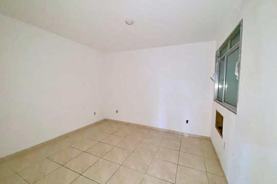 Quarto 1 de apartamento para alugar com 2 quartos, 60m² em Cascadura, Rio de Janeiro