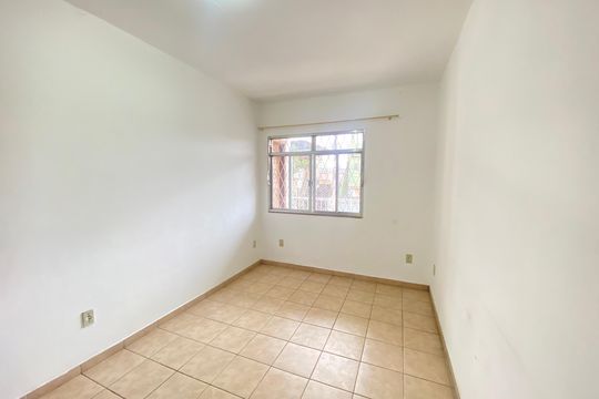 Quarto 2 de apartamento para alugar com 2 quartos, 60m² em Cascadura, Rio de Janeiro