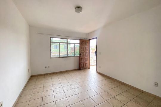 Sala de apartamento para alugar com 2 quartos, 60m² em Cascadura, Rio de Janeiro