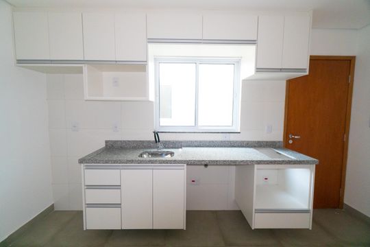 Sala/Cozinha de apartamento para alugar com 1 quarto, 25m² em Jardim Oriental, São Paulo