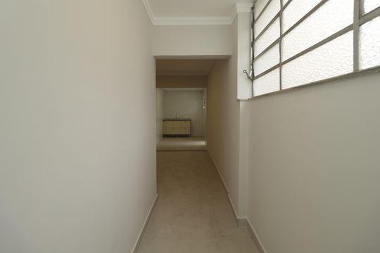 Hall de entrada de apartamento à venda com 2 quartos, 110m² em Ipiranga, São Paulo
