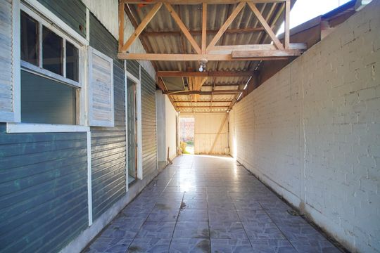 Garagem de casa à venda com 2 quartos, 111m² em Campina, São Leopoldo