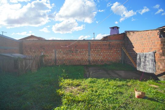 Quintal de casa à venda com 2 quartos, 111m² em Campina, São Leopoldo
