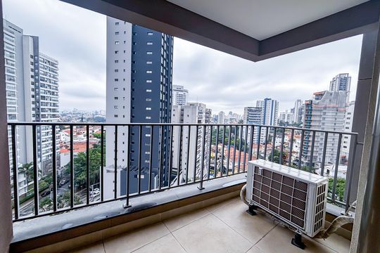 Varanda da sala de apartamento para alugar com 1 quarto, 34m² em Sumaré, São Paulo