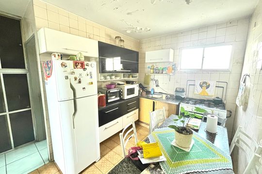Cozinha de apartamento à venda com 2 quartos, 48m² em Conjunto Habitacional Padre Manoel da Nobrega, São Paulo