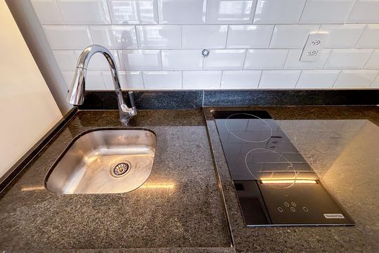 Cozinha de apartamento para alugar com 1 quarto, 31m² em Sumaré, São Paulo