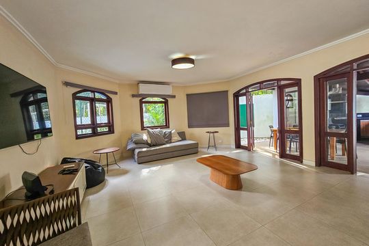 Casa de Condomínio para alugar com 4 quartos, 450m² em Balneario Praia do Pernambuco, Guarujá